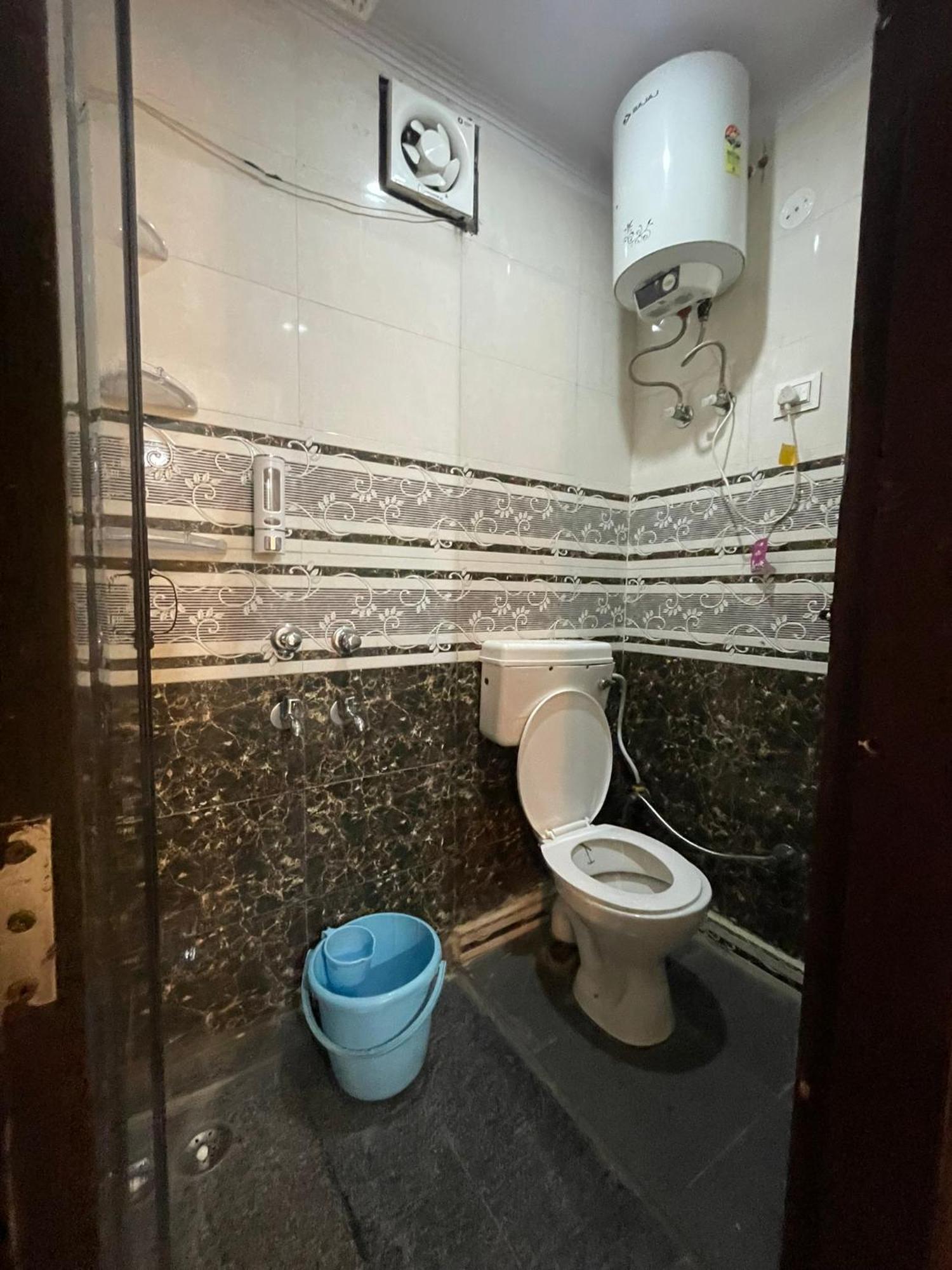 Apartment 2bhk Manipal Hospital Delhi