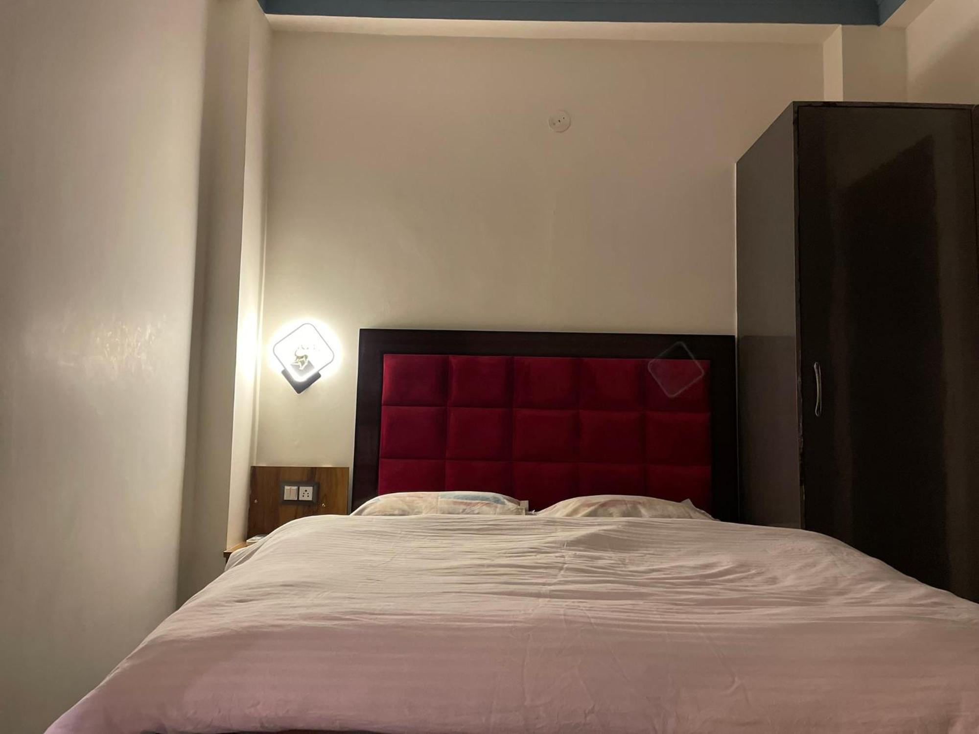 2bhk Manipal Hospital Delhi